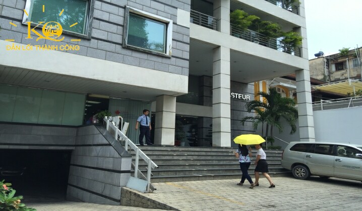 Khu vực phía trước PDD Building