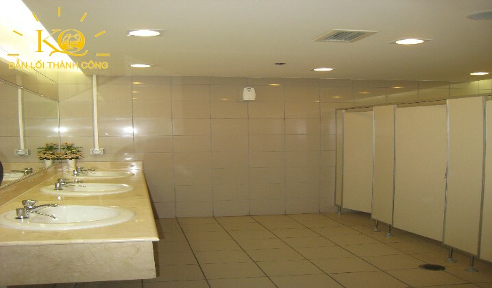 Restroom rất sang trọng và tiện nghi