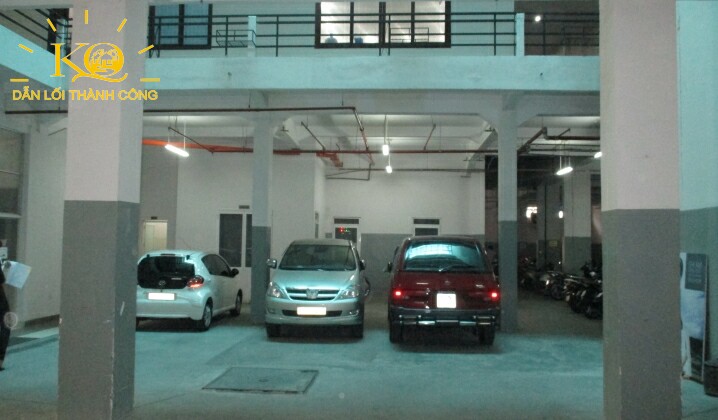 Khu vực để xe ô tô của tòa nhà