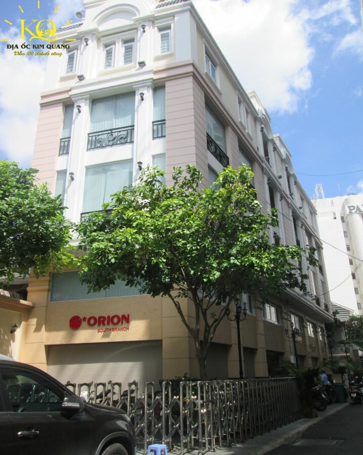 Phía trước Orion Building