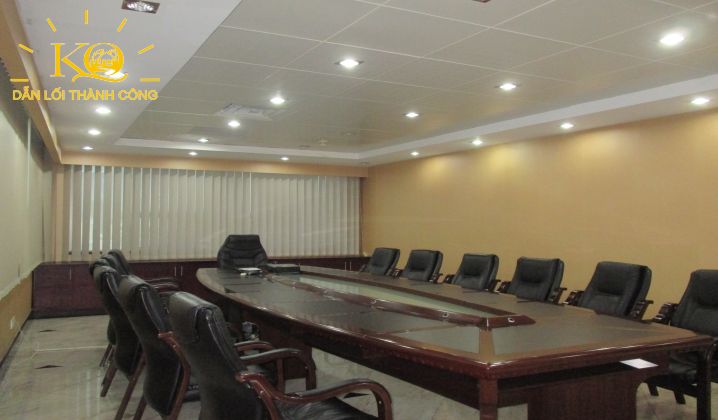 Phòng họp tại Lê Thị Hồng Gấm building