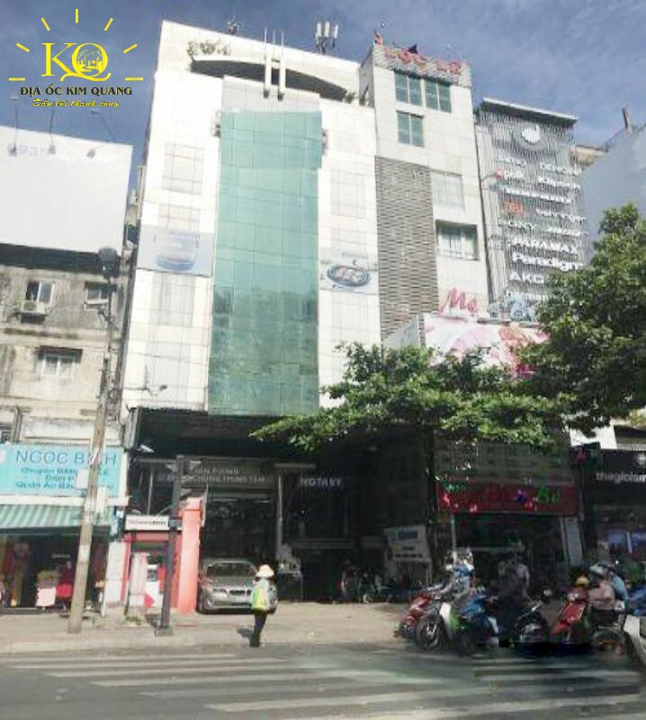 Phía trước nguyên tòa nhà văn phòng cho thuê đường Nguyễn Thị Minh Khai