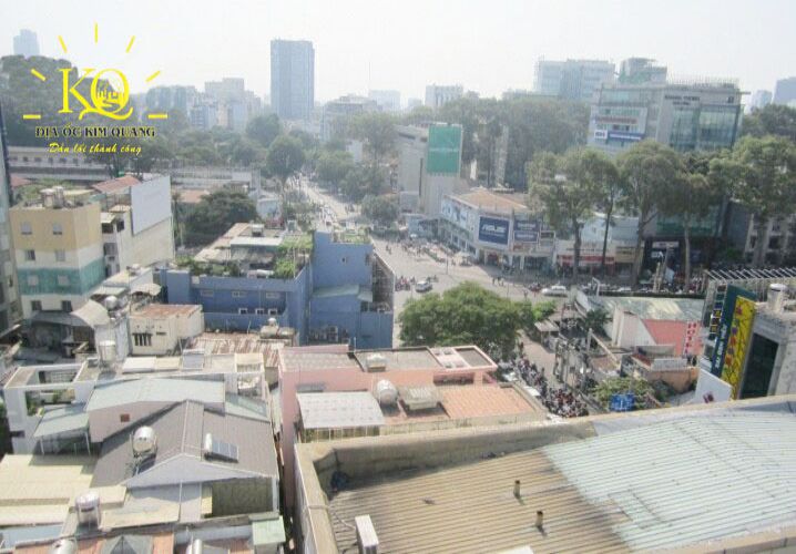 View từ tòa nhà văn phòng cho thuê nguyên căn đường Võ Văn Tần quận 3