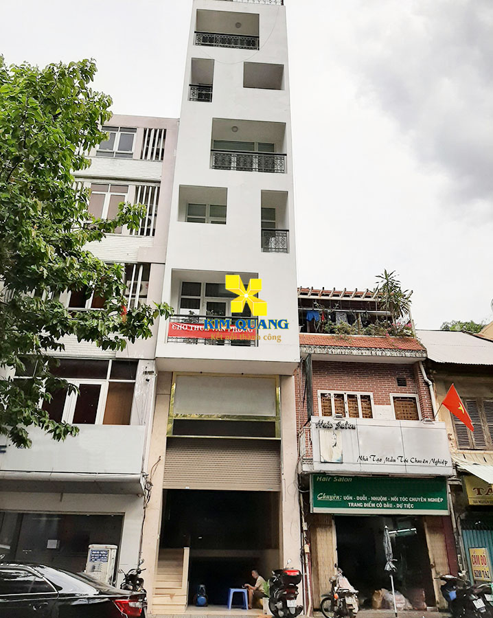 Hình chụp phía trước tòa nhà cho thuê văn phòng đường Nguyễn Công Trứ