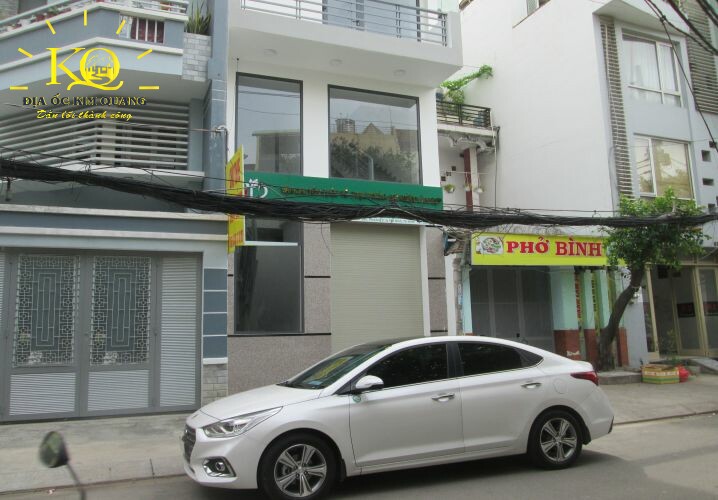 Phía trước tòa nhà Lam Sơn Office