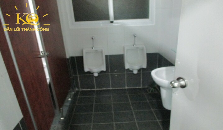 Toilet tại tòa nhà Jabes building