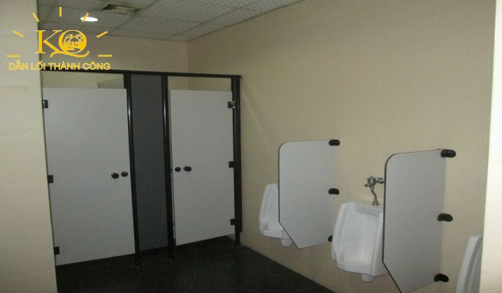 Toilet tại tòa nhà Khang Thông building