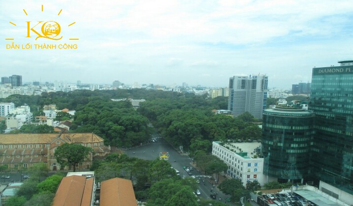 View từ tòa nhà mPlaza Saigon