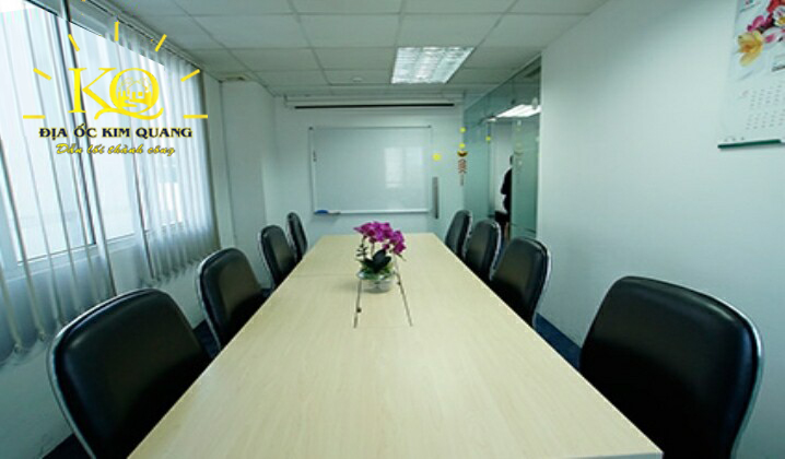 Phòng họp tại tòa nhà Vietnam Business Center