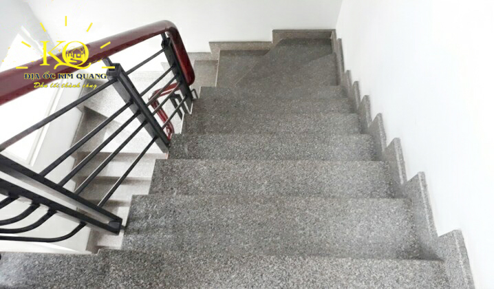Lối thang bộ tại VT House
