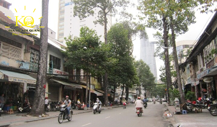 Con đường phía trước tòa nhà Artex Saigon Building
