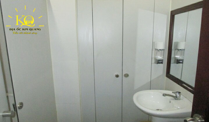 dia-oc-kim-quang-cho-thue-van-phong-quan-1-gia-re-hbt-tower-010-toilet