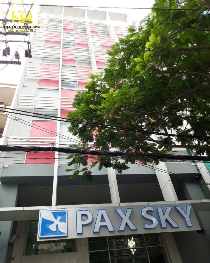 Bên ngoài tòa nhà Pax Sky NCT