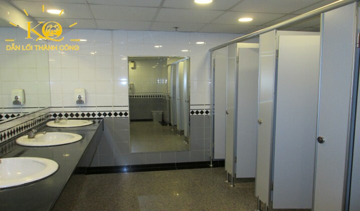 dia-oc-kim-quang-cho-thue-van-phong-quan-1-saigon-trade-center-011-restroom