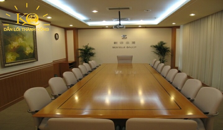 phòng họp của Sun wah Tower