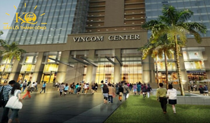 Phía trước Vincom Center