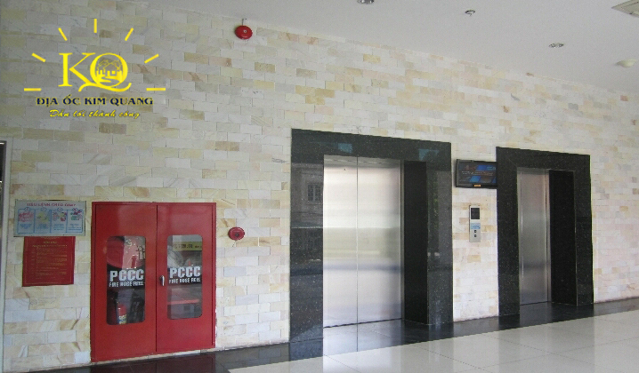 Hệ thống thang máy tại tòa nhà Samland Building