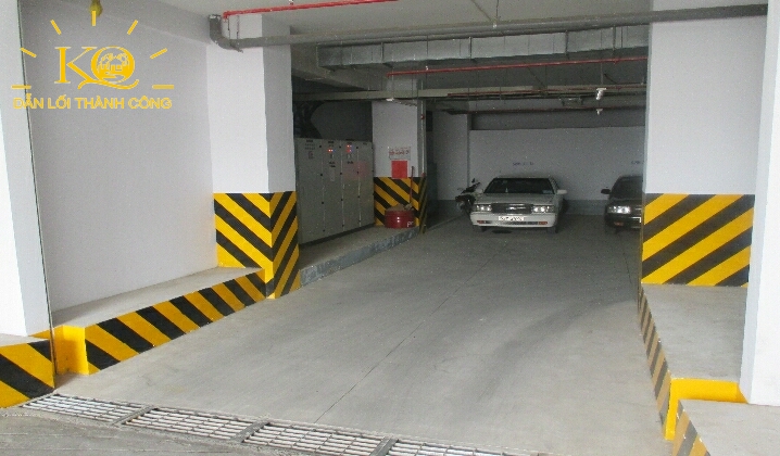Hầm gửi xe tại tòa nhà Thuỷ Lợi Building