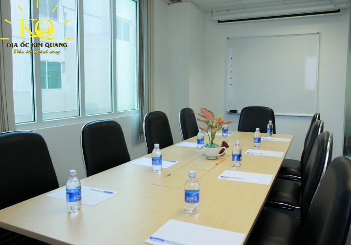 dia-oc-kim-quang-cho-thue-van-phong-tron-goi-le-meridien-6-phong-hop-lon