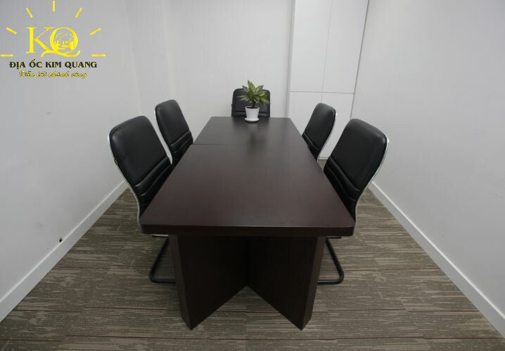 dia-oc-kim-quang-cho-thue-van-phong-tron-goi-le-meridien-7-phong-hop-nho