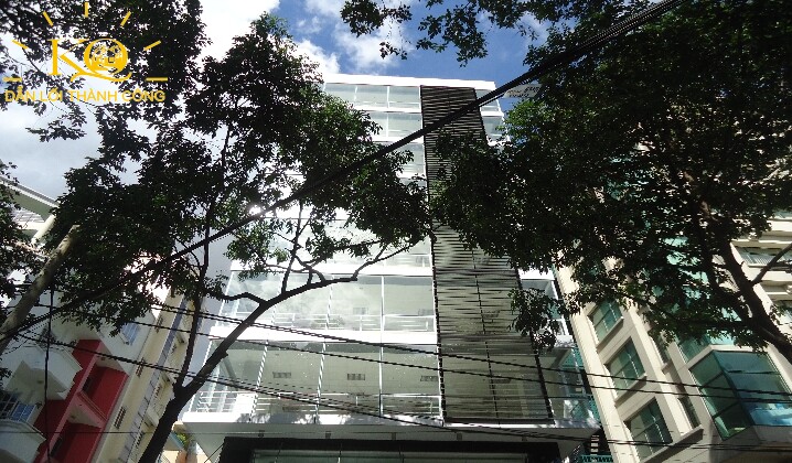 Toàn cảnh tòa nhà Yến Phương building