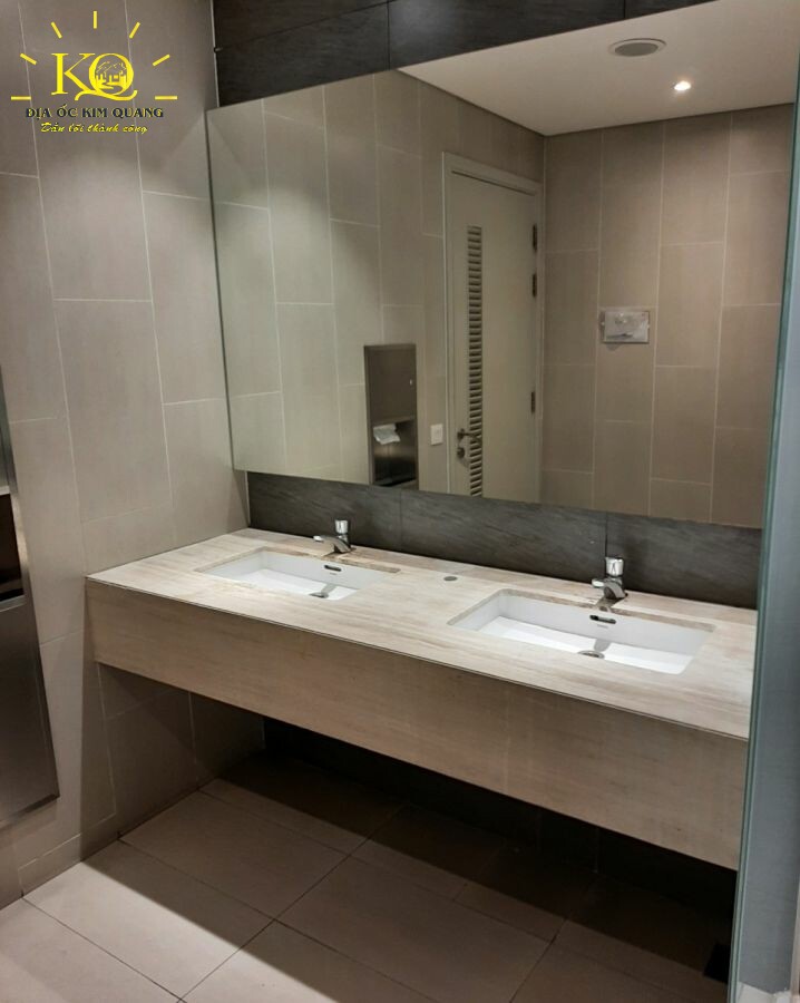 Văn phòng cho thuê Hà Đô Airport Building toilet nữ 