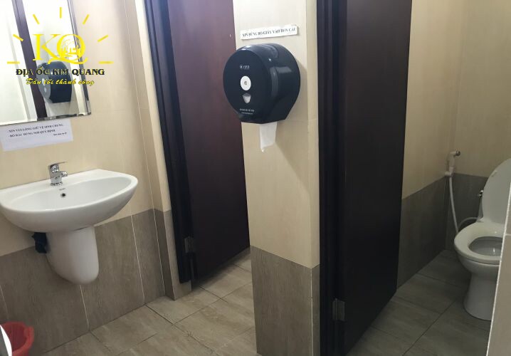 Văn phòng cho thuê Phú Mã Dương Building toilet 