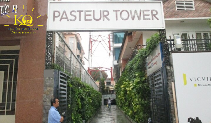 Cổng chính tòa nhà Pasteur Tower
