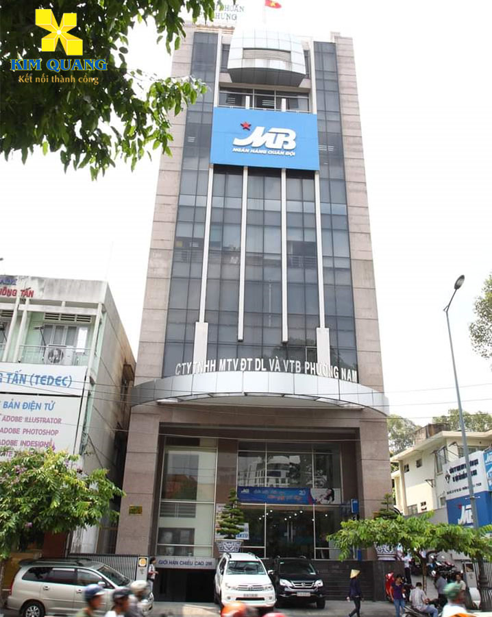 Bên ngoài tòa nhà Phương Nam Office Building