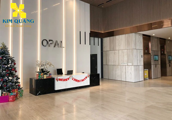 Quầy lễ tân của Opal Tower được thiết kế sang trọng