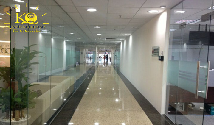 Hành lang chung bên trong tòa nhà Vincom Business Center