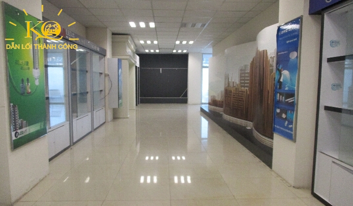 Hình chụp một góc showroom bên dưới tầng trệt