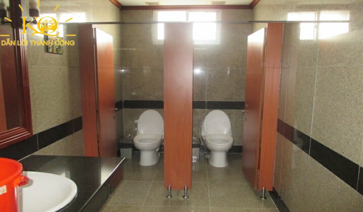 Hình chụp restroom