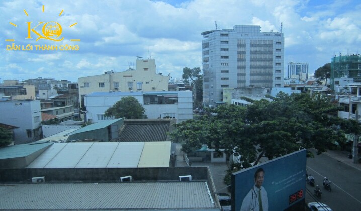 Hình chụp view nhìn từ tầng 3 của tòa nhà